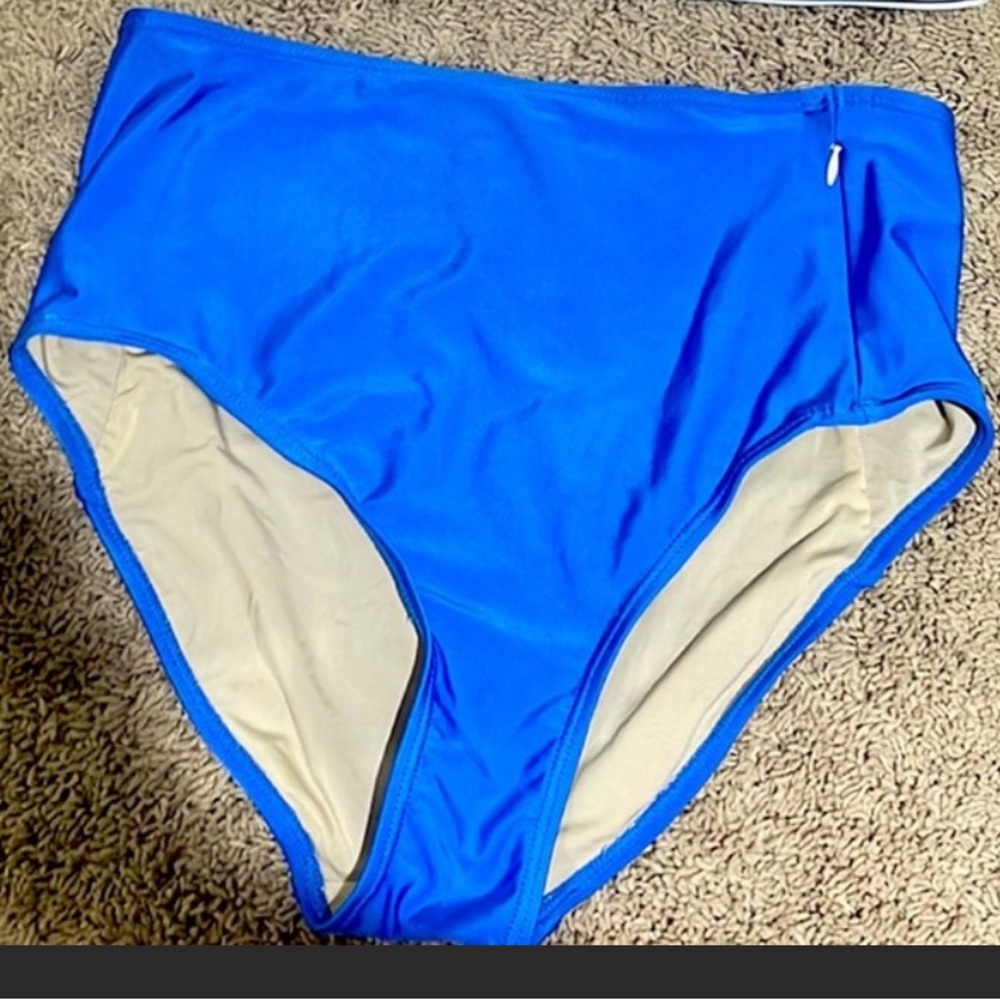 Nani swimsuit bottoms!